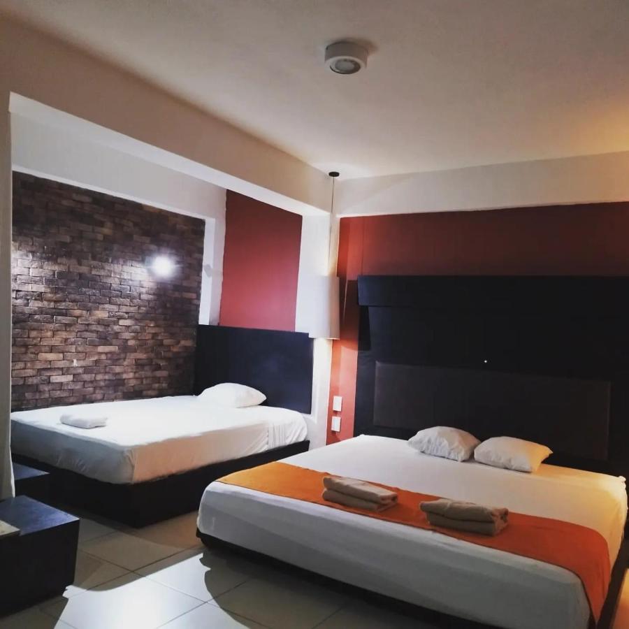 The Blvd Hotel - 5Th Ave ปลายาเดลการ์เมน ภายนอก รูปภาพ
