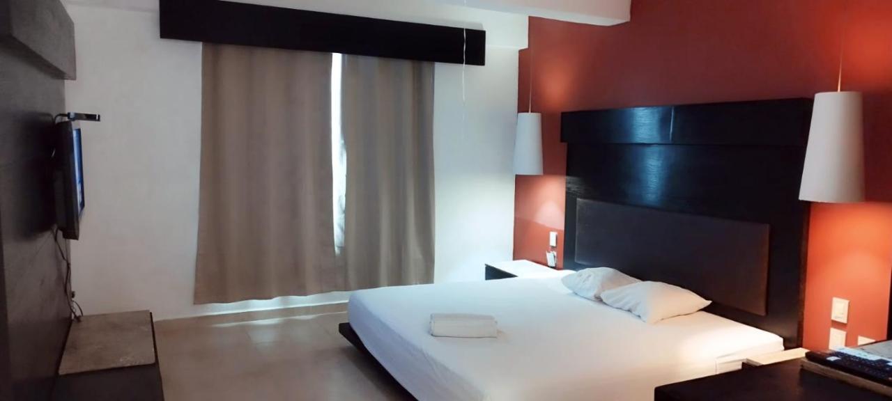The Blvd Hotel - 5Th Ave ปลายาเดลการ์เมน ภายนอก รูปภาพ
